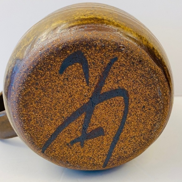 STUDIO pottery pitcher jug brown signed ribbed glazed small vase - Picture 5 of 12